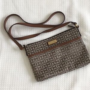 Tommy Hilfiger cross body purse